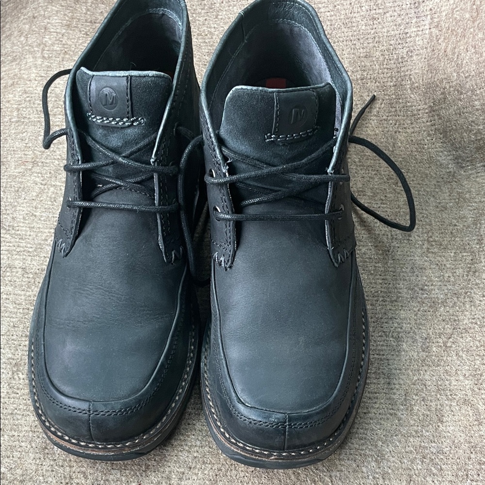 Merrell Realm Chukka Boots  Classic Black High-top Chukka Boots